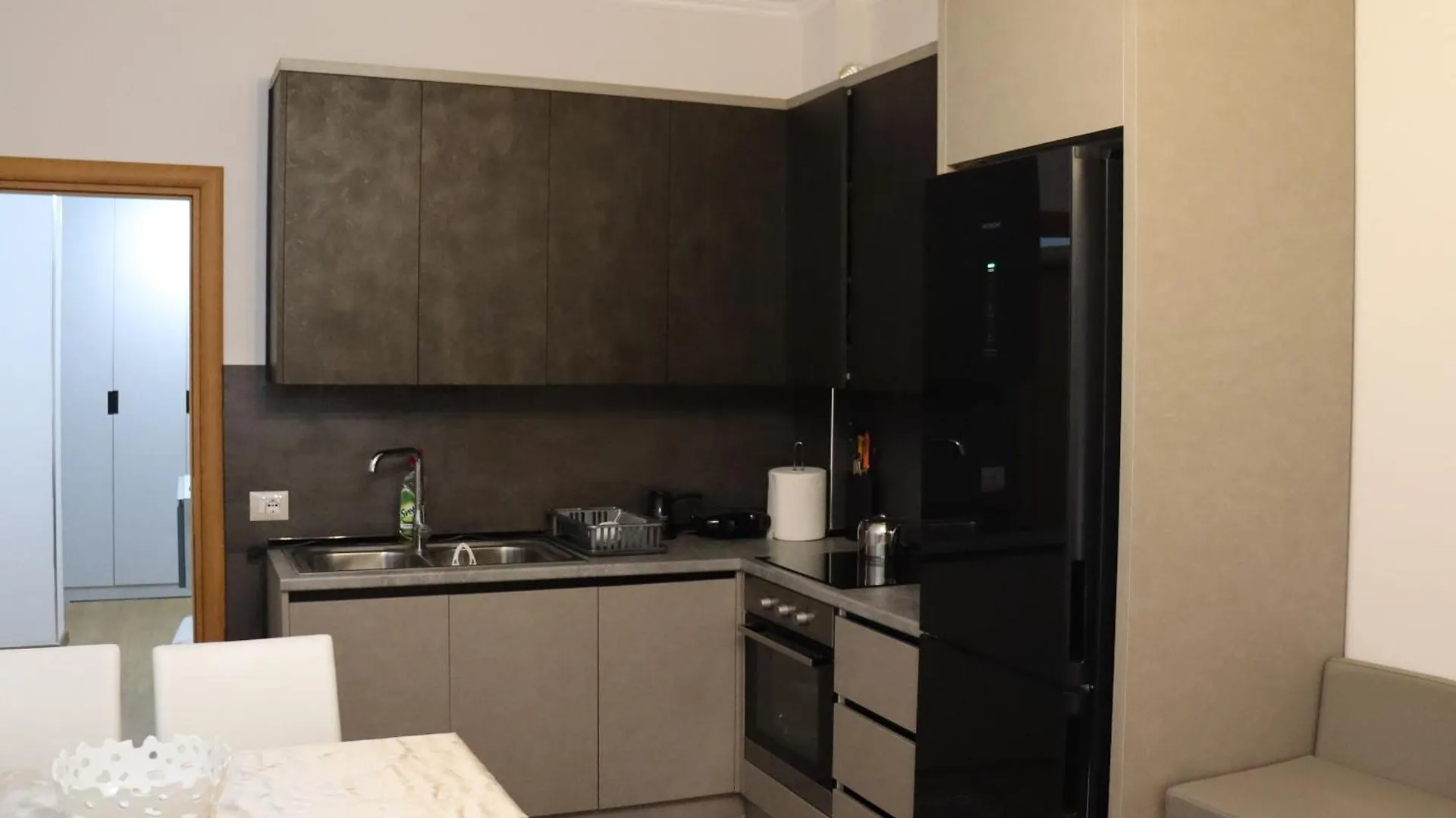 Hens Apartment Durrës